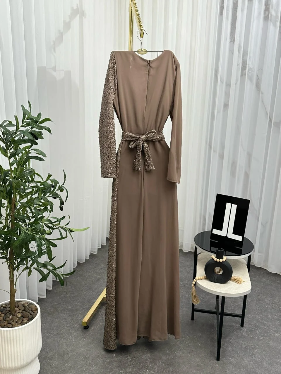 JKbVITifwMxWpMUJZApZt8edEY0nZ0xMLNSVGQqf