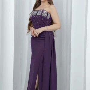 فستان سهرة طويل كريب بنفسجي بدون أكتاف بتطريز فاخر